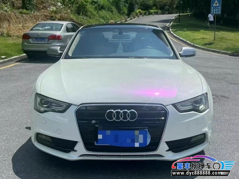 12年奥迪A5轿车抵押车出售