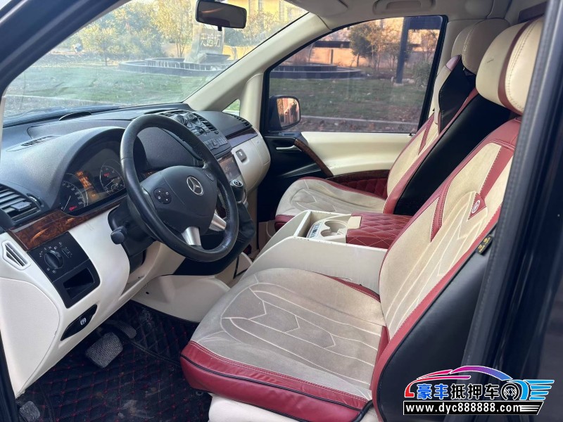 17年奔驰唯雅诺轿车抵押车出售