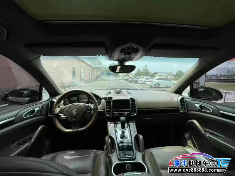 12年保时捷卡宴轿车抵押车出售