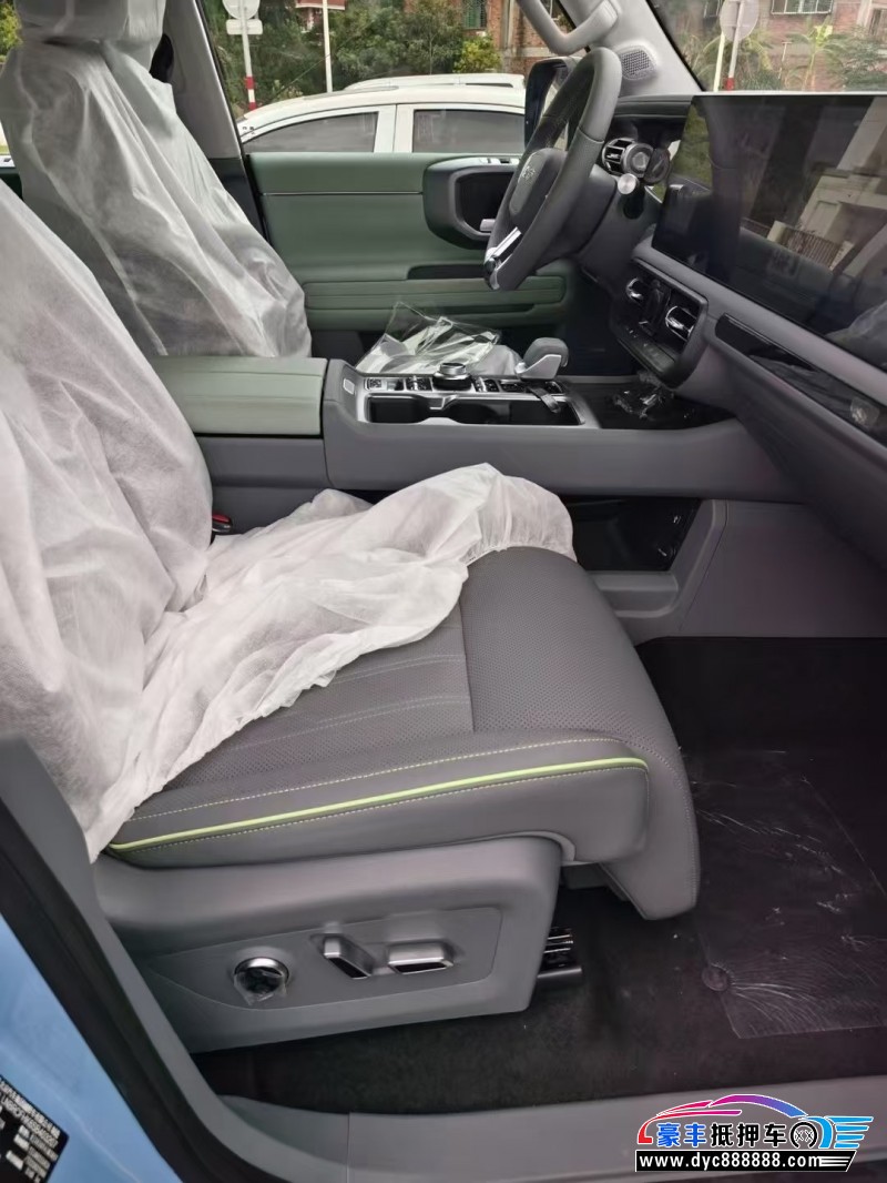 25年北京BJ40轿车抵押车出售