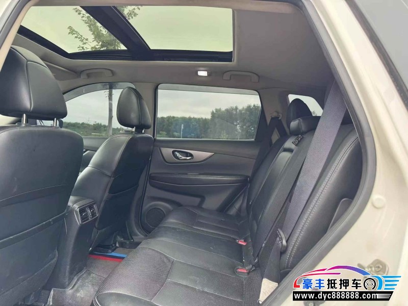 16年日产奇骏轿车抵押车出售