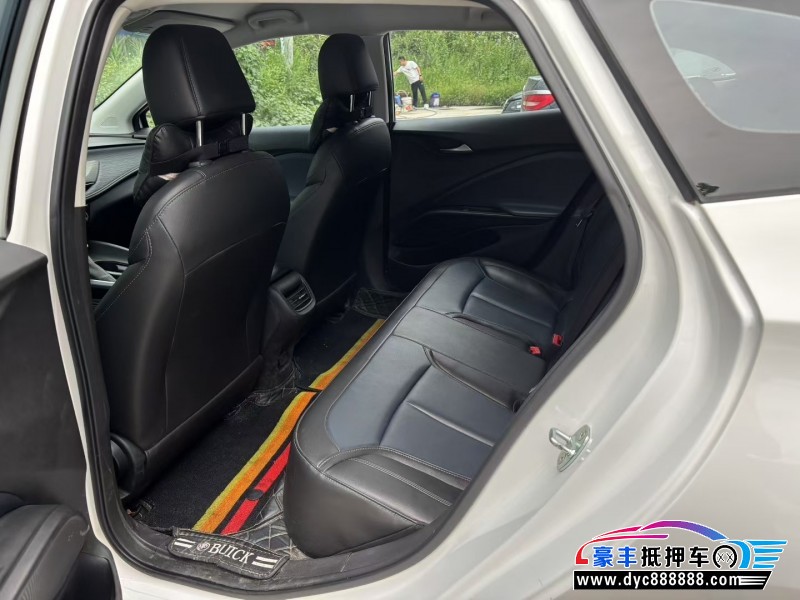 23年别克微蓝轿车抵押车出售