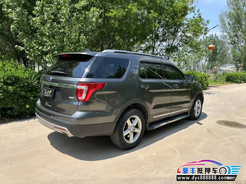 16年福特探险者轿车抵押车出售