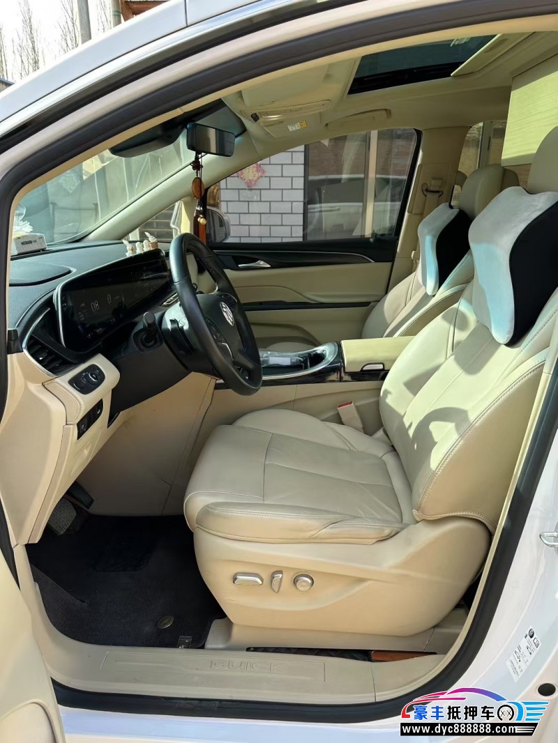 22年别克GL8轿车抵押车出售