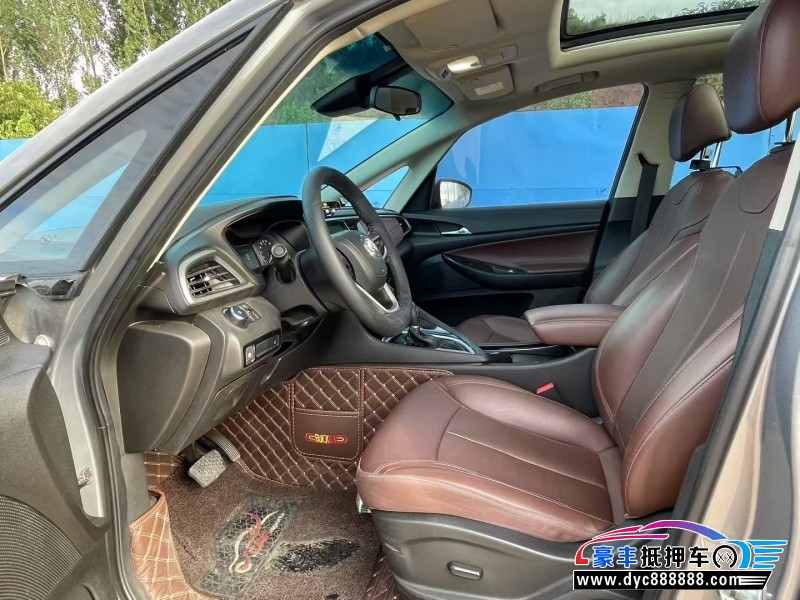 20年别克别克GL6轿车抵押车出售