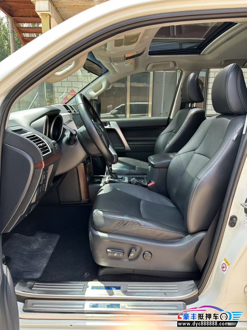 16年丰田普拉多(霸道)轿车抵押车出售