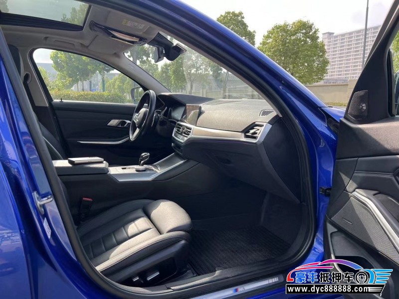 20年宝马3系轿车抵押车出售