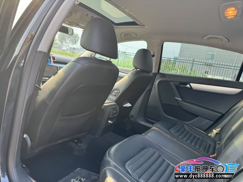 16年大众迈腾轿车抵押车出售