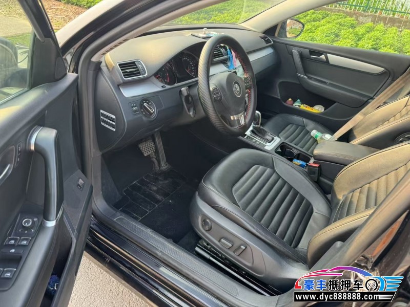 16年大众迈腾轿车抵押车出售