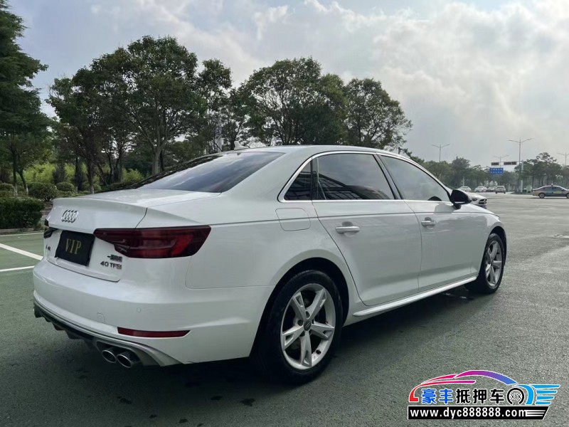 18年奥迪A4L轿车抵押车出售
