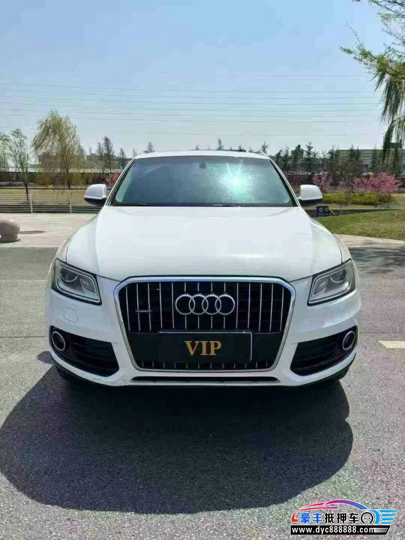 抵押车出售15年奥迪Q5轿车