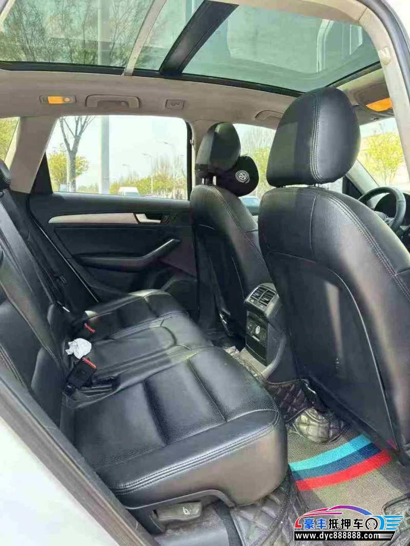 15年奥迪Q5轿车抵押车出售