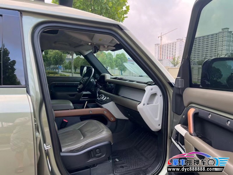 21年路虎卫士轿车抵押车出售