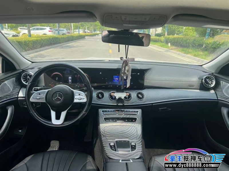 21年奔驰CLS轿车抵押车出售