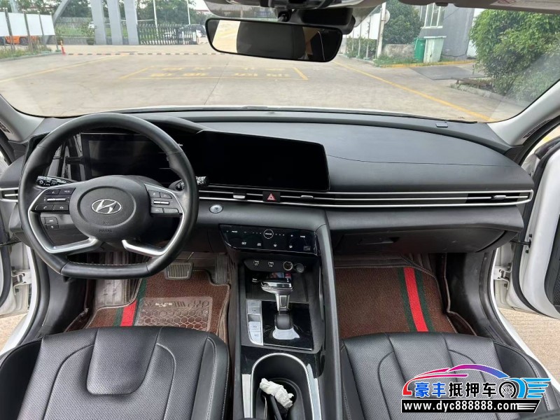 21年现代伊兰特轿车抵押车出售