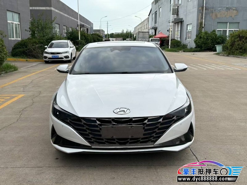 抵押车出售21年现代伊兰特轿车