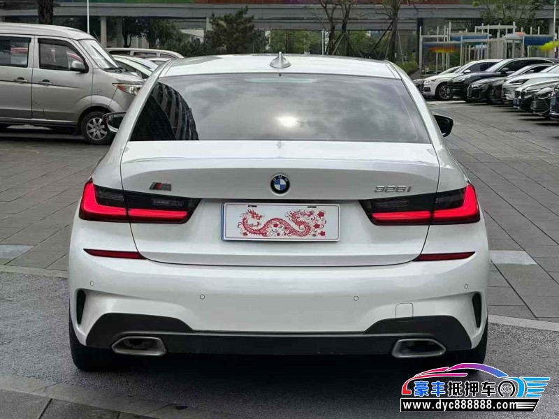 20年宝马3系轿车抵押车出售