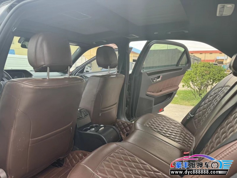 16年奔驰E轿车抵押车出售