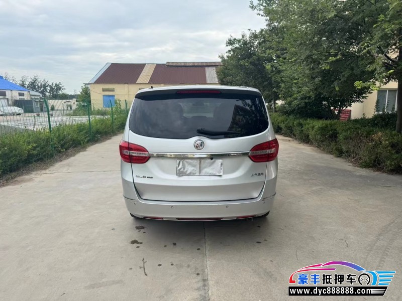 17年别克GL8轿车抵押车出售