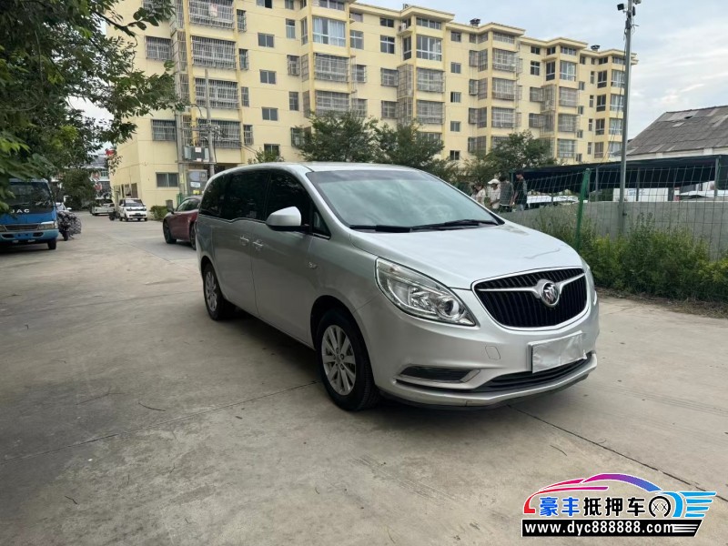 17年别克GL8轿车抵押车出售