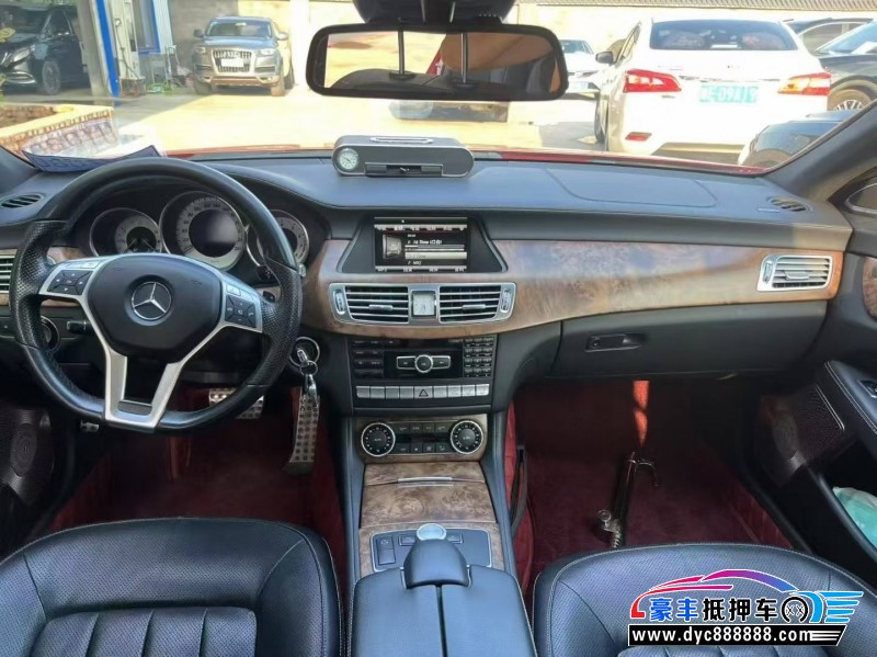 16年奔驰CLS轿车抵押车出售