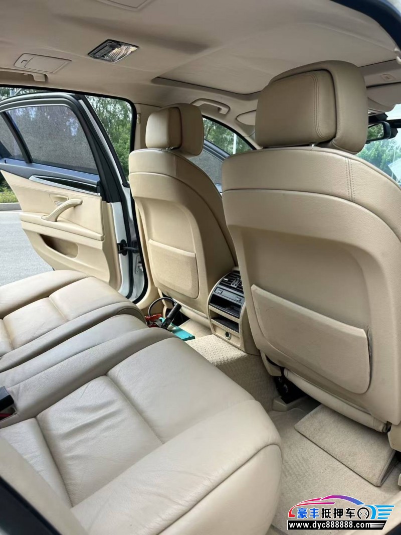 12年宝马5系轿车抵押车出售