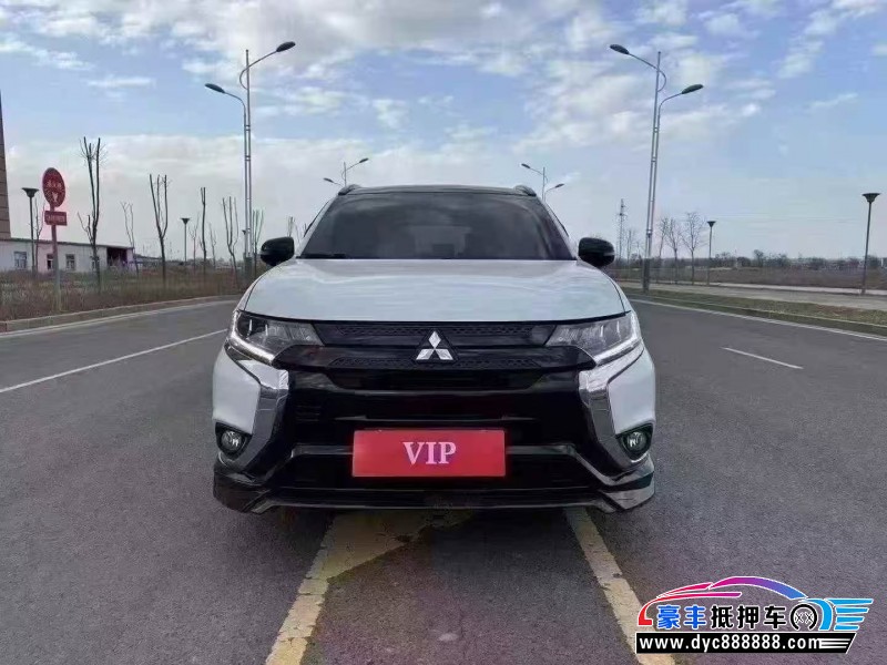 22年三菱欧蓝德轿车抵押车出售