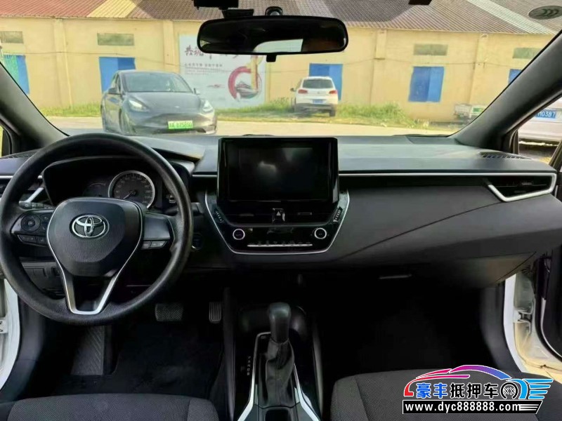 21年丰田雷凌轿车抵押车出售