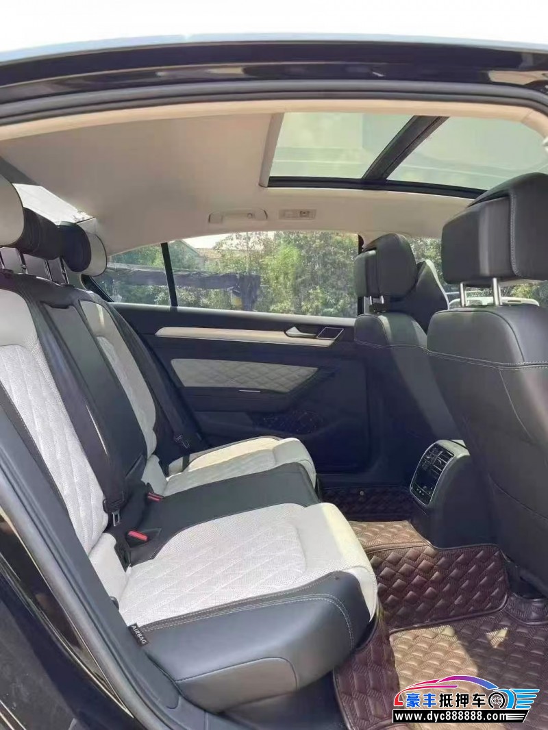 24年大众迈腾轿车抵押车出售