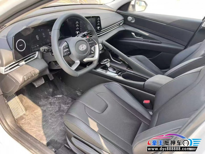 25年现代伊兰特轿车抵押车出售