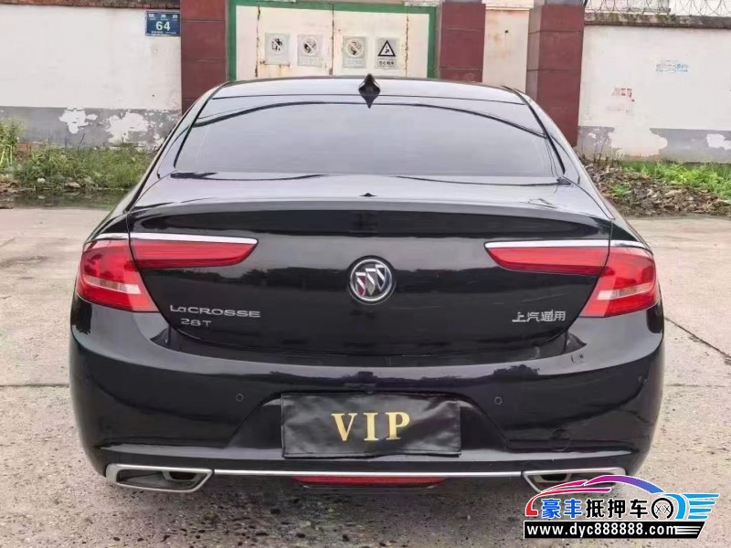 19年别克君越轿车抵押车出售