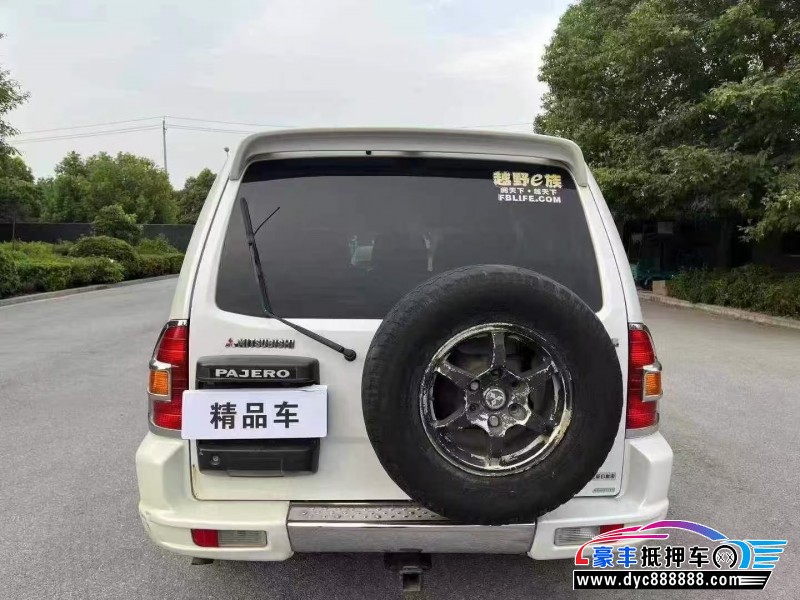 10年三菱帕杰罗轿车抵押车出售