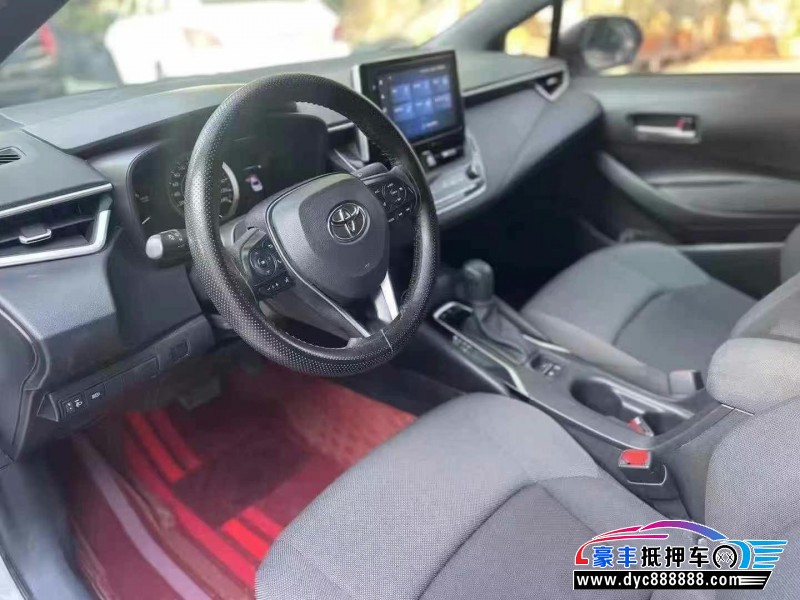 22年丰田雷凌轿车抵押车出售