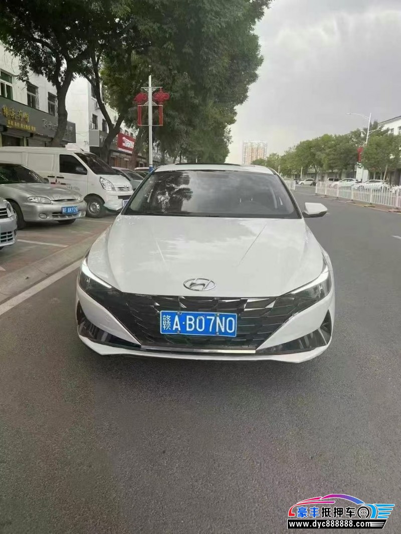 抵押车出售21年现代伊兰特轿车