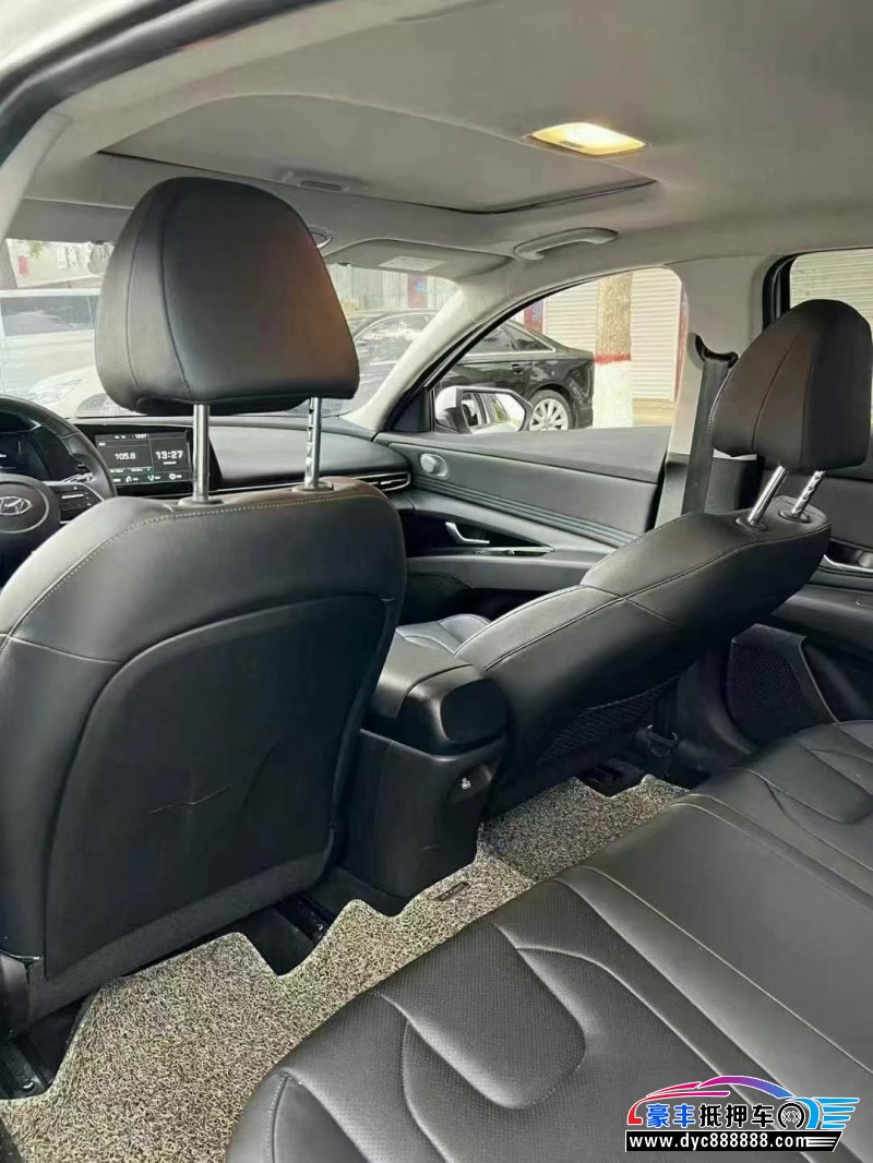 21年现代伊兰特轿车抵押车出售