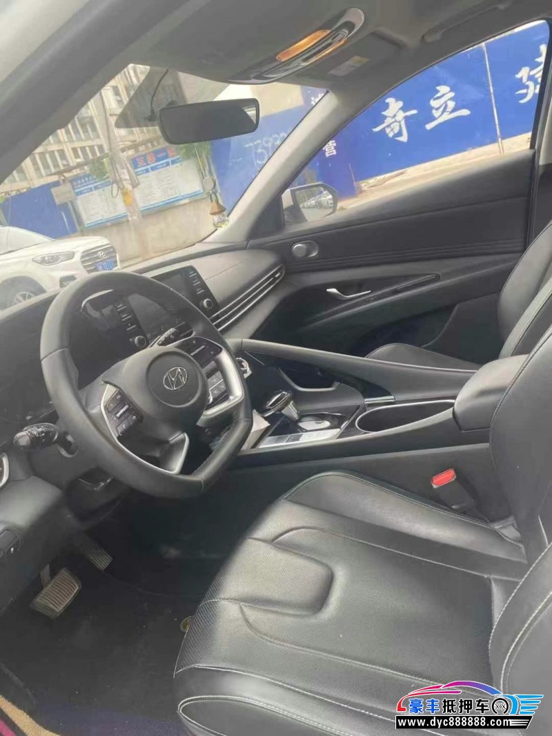 23年现代伊兰特轿车抵押车出售