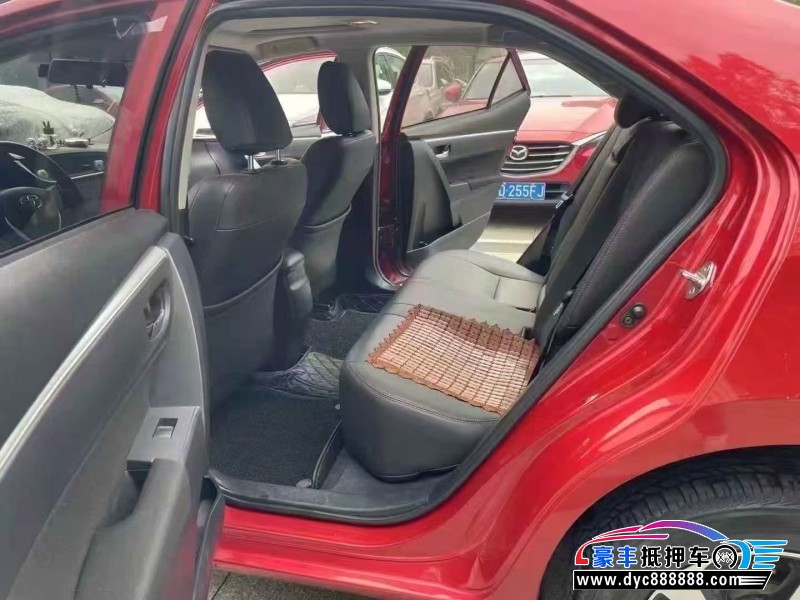 18年丰田雷凌轿车抵押车出售