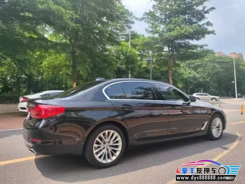 20年宝马5系轿车抵押车出售