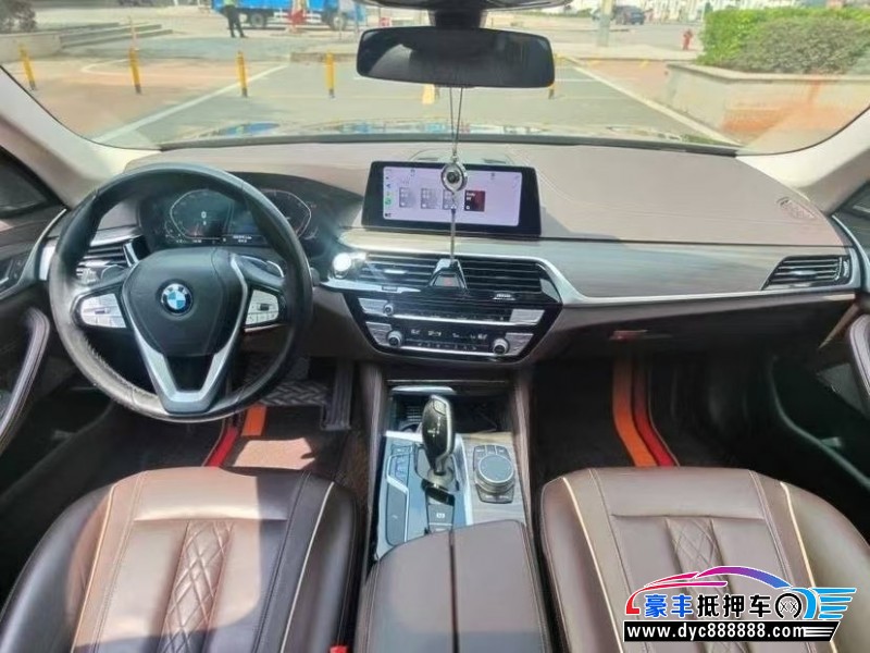 20年宝马5系轿车抵押车出售