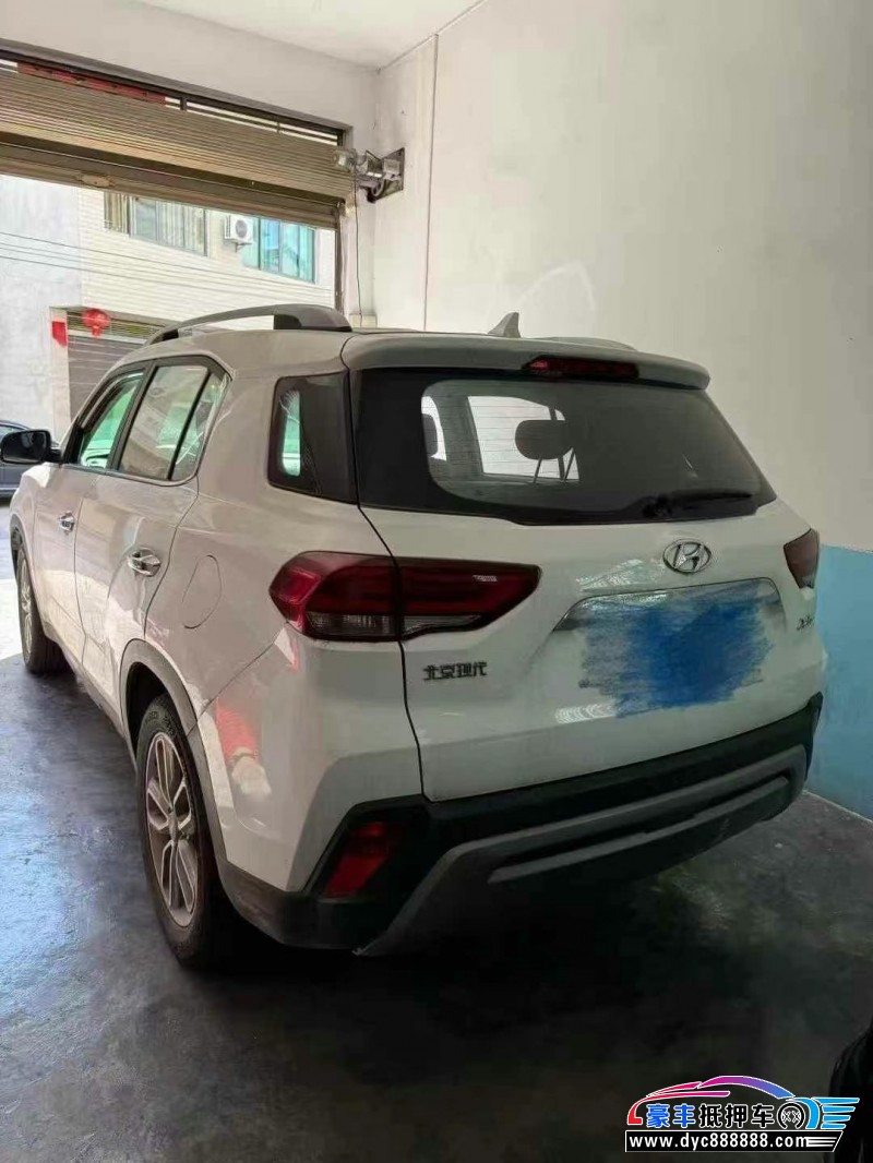 19年现代ix35轿车抵押车出售