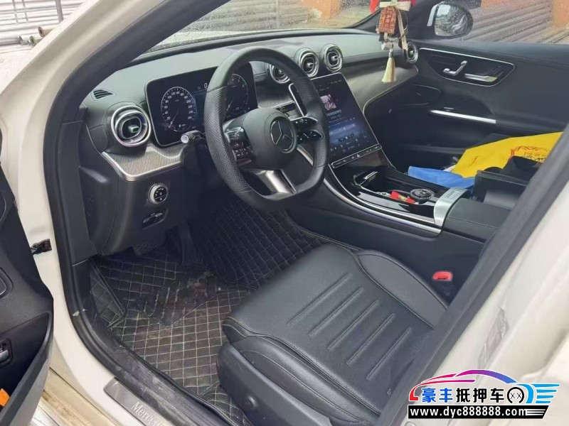 22年奔驰C轿车抵押车出售