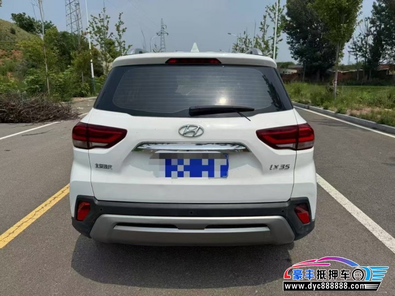 19年现代ix35轿车抵押车出售