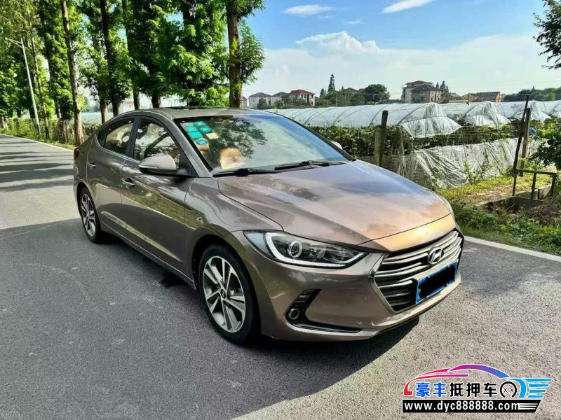 16年现代领动轿车抵押车出售