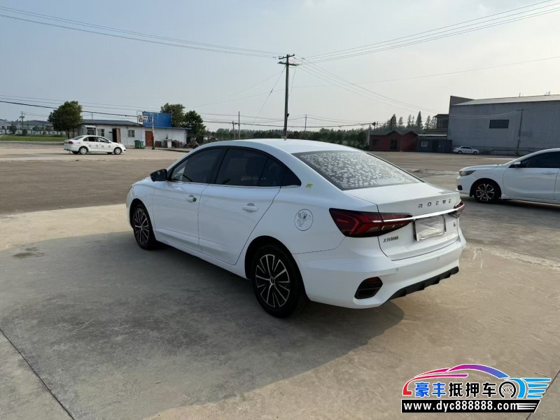 22年荣威i5轿车抵押车出售