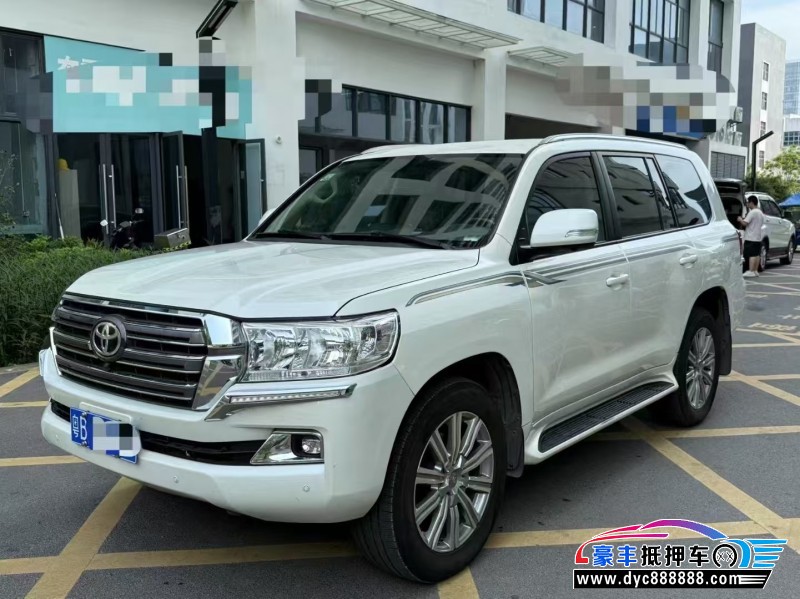 18年丰田兰德酷路泽（陆巡）轿车抵押车出售