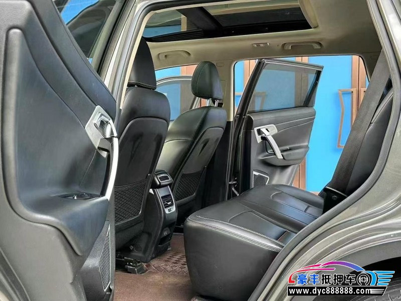 19年吉利博越轿车抵押车出售