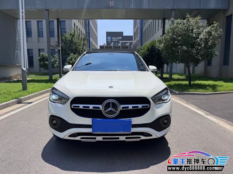21年奔驰GLA轿车抵押车出售