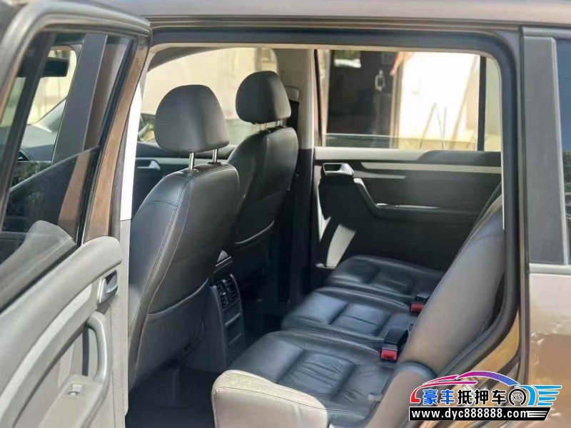 14年大众途安轿车抵押车出售