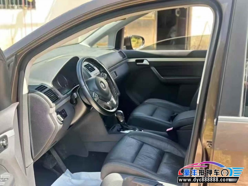 14年大众途安轿车抵押车出售