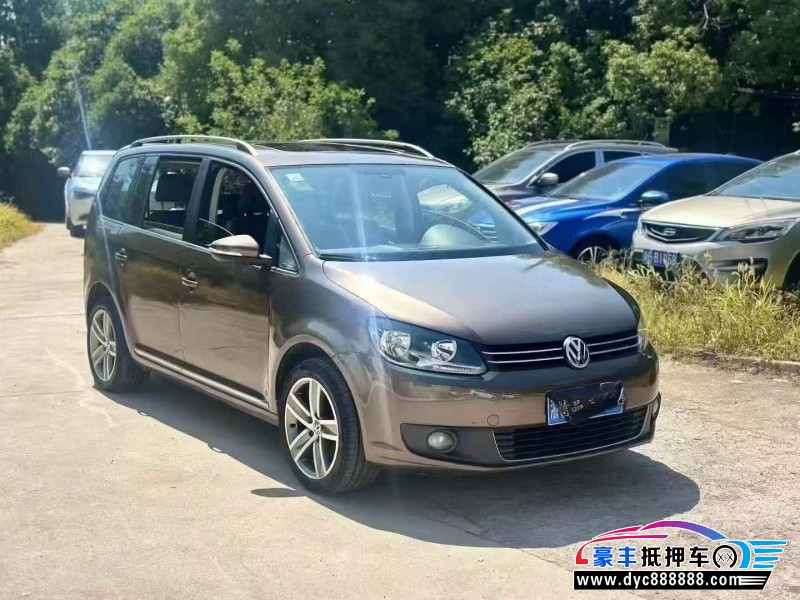 14年大众途安轿车抵押车出售